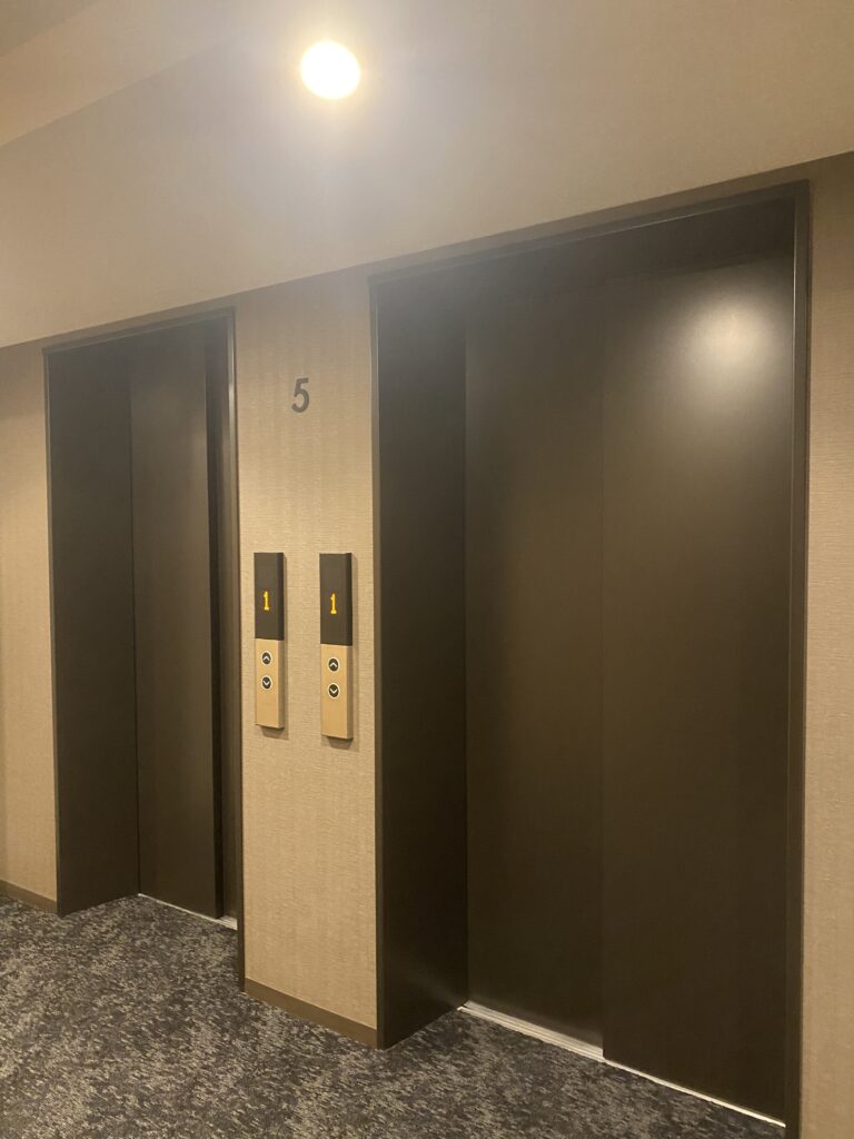 エレベーターの画像